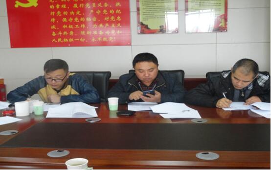 康正发为驾驶员办理入职手续、签定劳动合同。